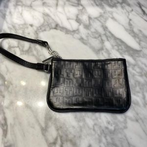 Tupperware brand wristlet